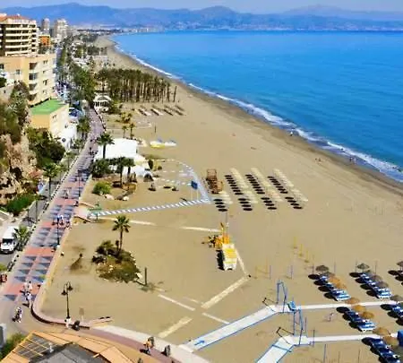 El Cortijuelo: Seaside Triplex With Rooftop Terrace