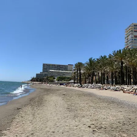 El Cortijuelo: Seaside Triplex With Rooftop Terrace Torremolinos